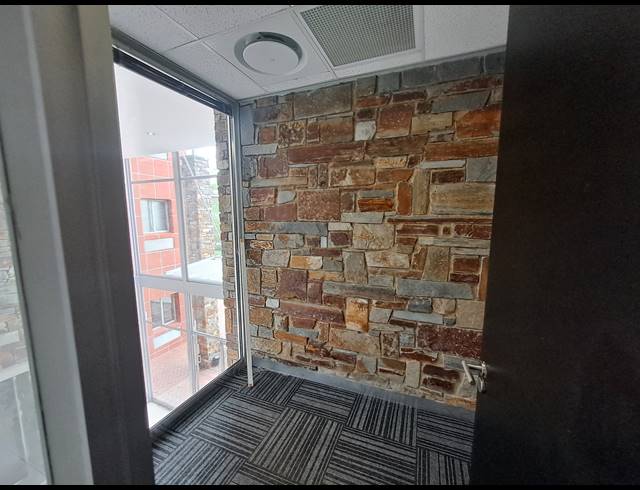 550M² OFFICE TO LET IN ILLOVO